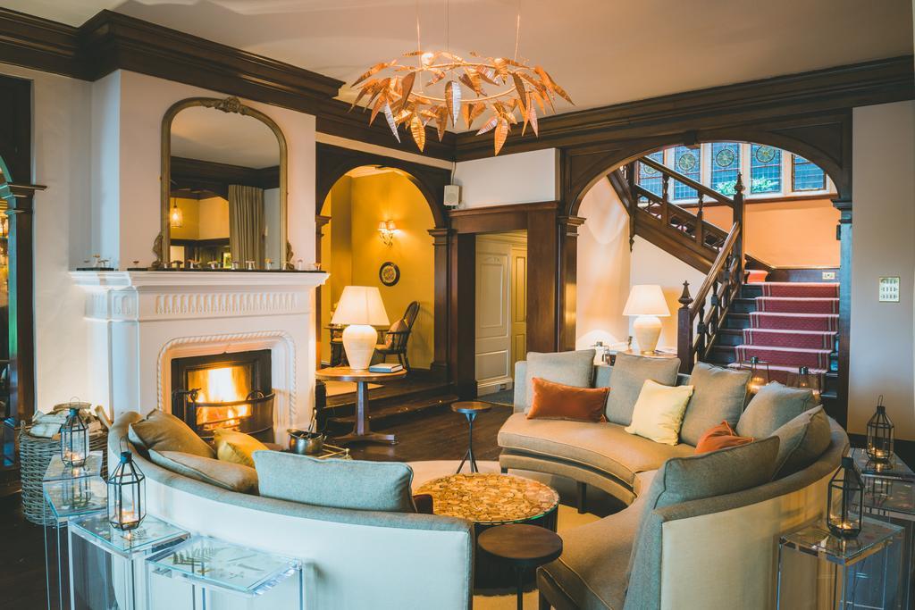 The Coed-Y-Mwstwr Hotel Bridgend  Kültér fotó
