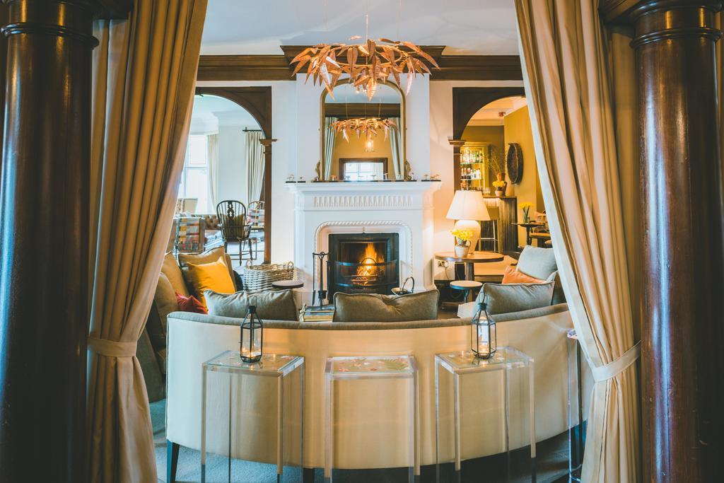 The Coed-Y-Mwstwr Hotel Bridgend  Kültér fotó