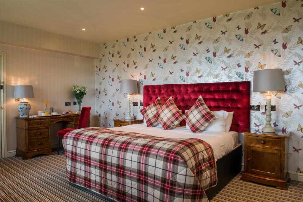 The Coed-Y-Mwstwr Hotel Bridgend  Kültér fotó