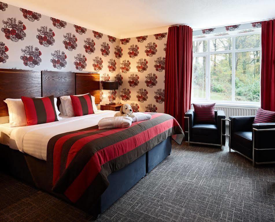 The Coed-Y-Mwstwr Hotel Bridgend  Kültér fotó