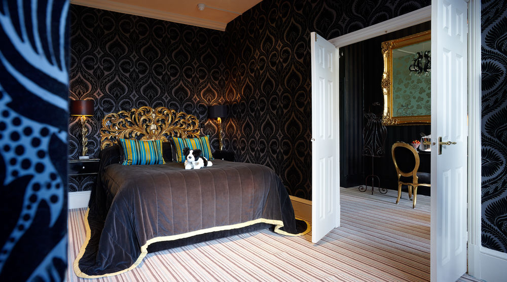 The Coed-Y-Mwstwr Hotel Bridgend  Kültér fotó